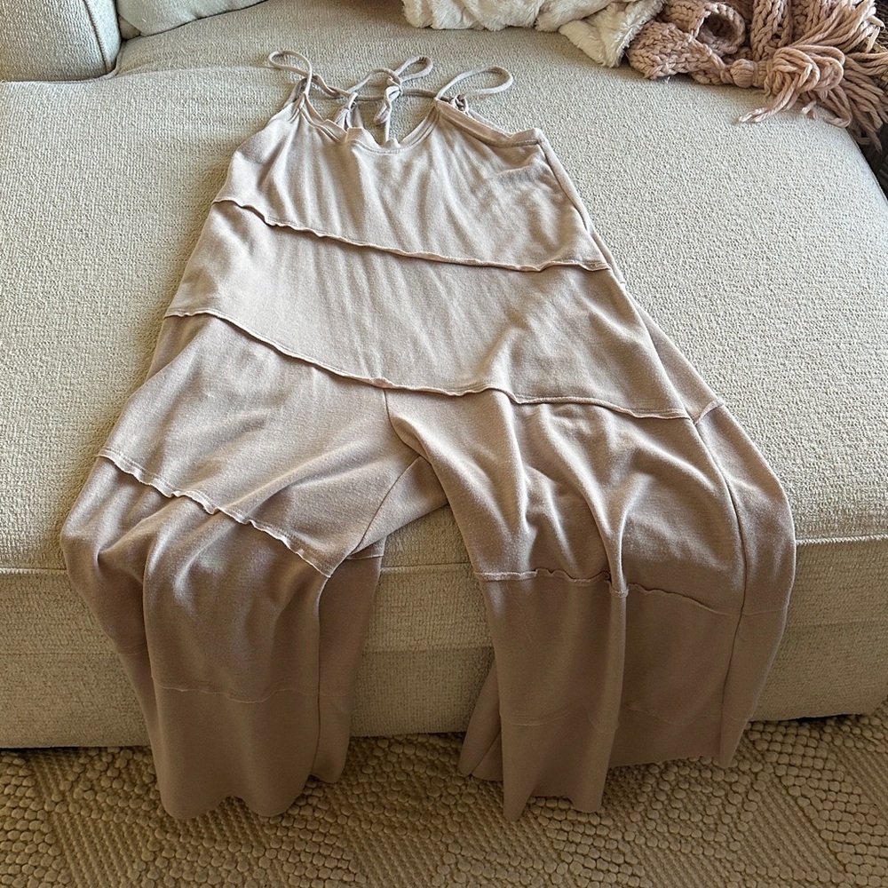 Three Bird Nest Stylish Cream Jumpsuit - Picture 3 of 6